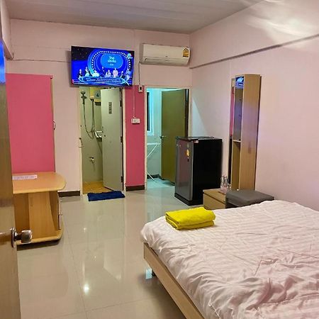 Gedkanok Apartment Банкок Екстериор снимка