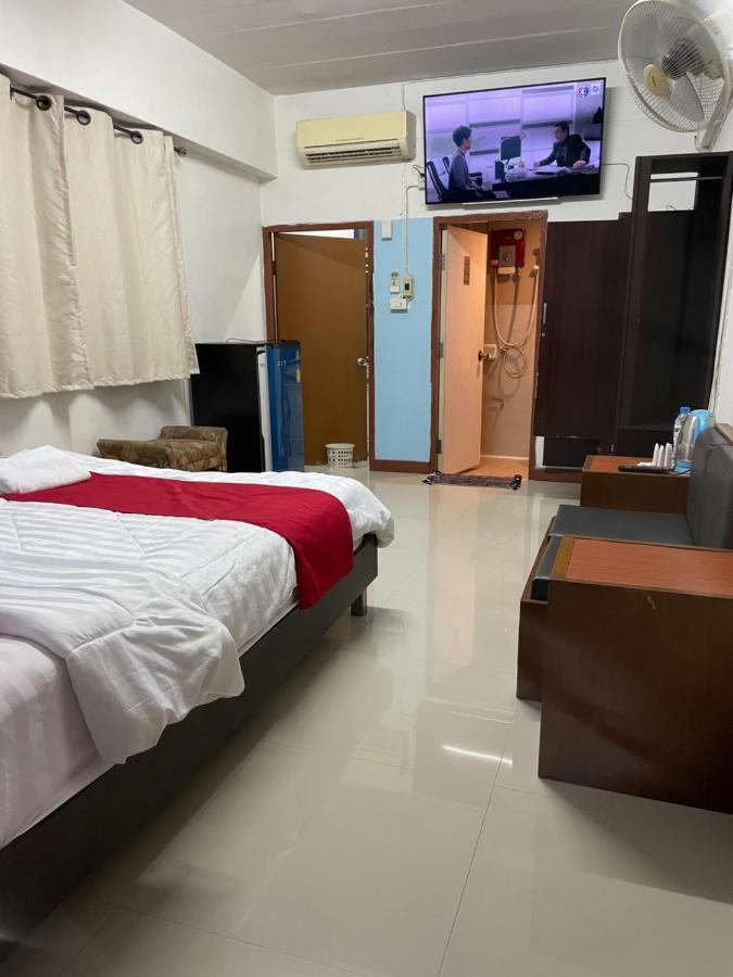 Gedkanok Apartment Банкок Екстериор снимка